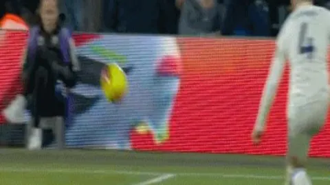 绿军连胜奇才止步10败，状元发挥不佳老鹰负公牛